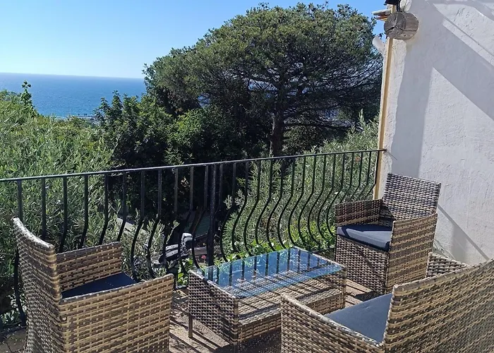 La Quercia-monolocale Nel Con Vista Sul Mare Di Forio